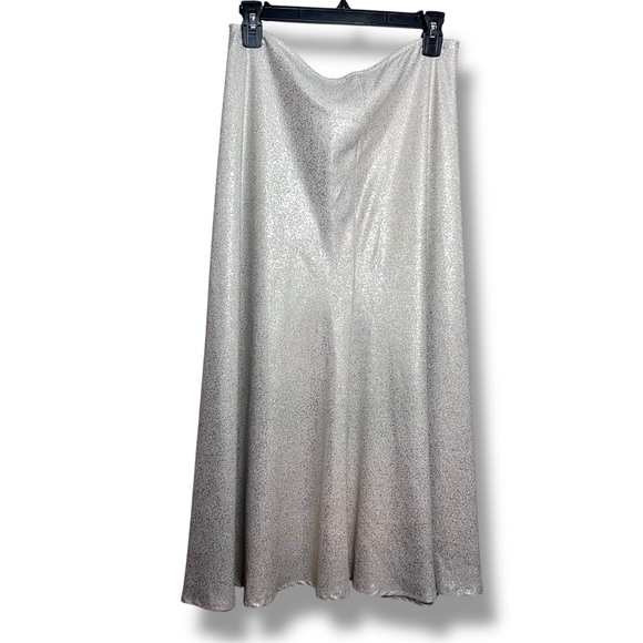 Vince Camuto Women’s Shimmering Gold/Metallic “Confetti Ready” Maxi Skirt - Picture 2 of 5